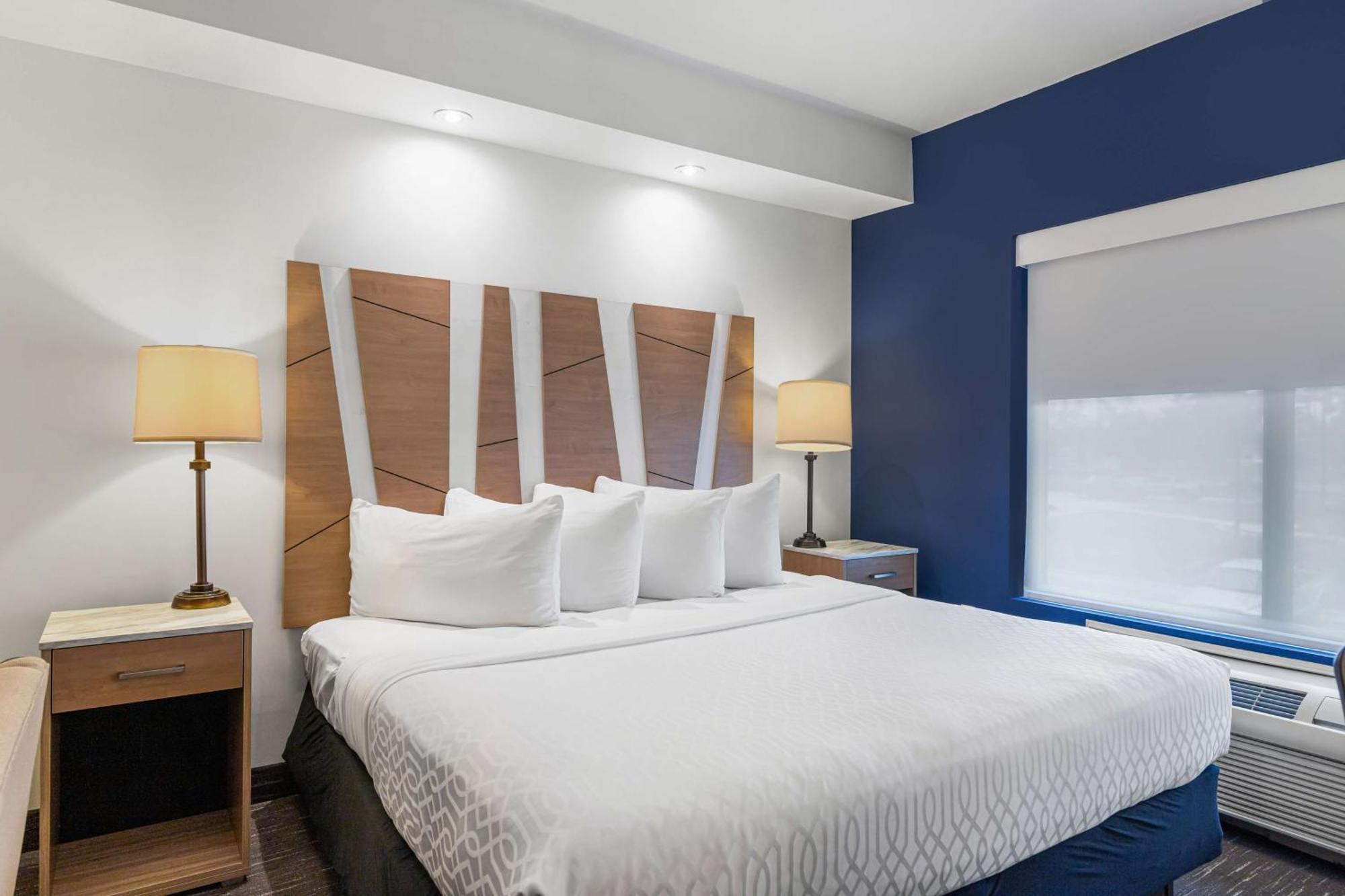 לילנד Best Western Plus Westgate Inn And Suites מראה חיצוני תמונה