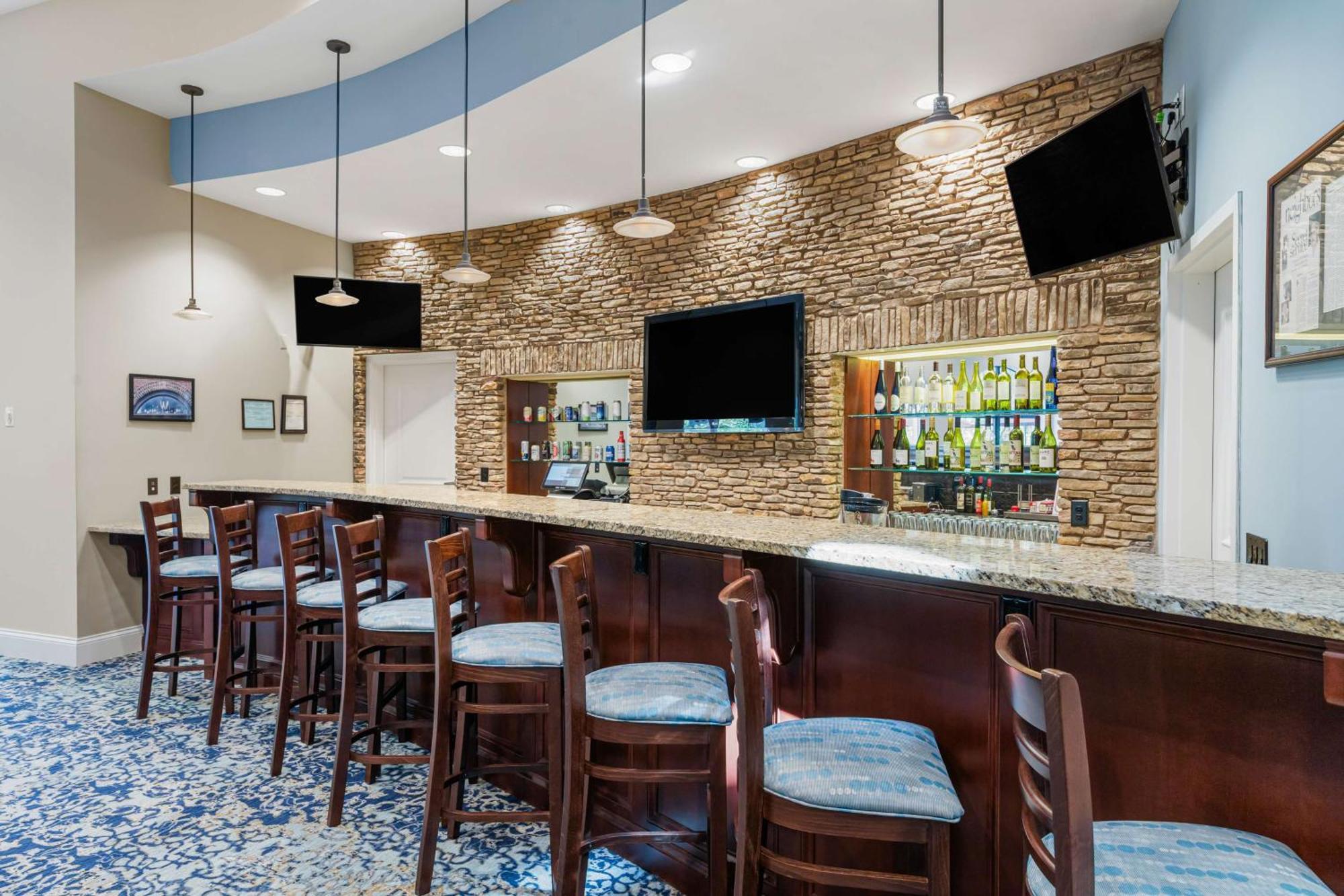לילנד Best Western Plus Westgate Inn And Suites מראה חיצוני תמונה